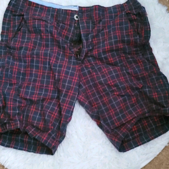 American Eagle Outfitters Other - Mens plaid shorts